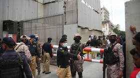 Militants throw grenades, open fire at Pakistan Stock Exchange in Karachi (PHOTOS, VIDEOS)