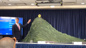 ‘One big pile of s**t’: NY Gov. Cuomo’s ‘Covid-19 mountain’ arts & crafts moment fails to impress