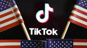 The clock is TikToking: Trump says he doesn’t mind if Microsoft buys TikTok, as long it's done in 6 weeks & Uncle Sam GETS A CUT