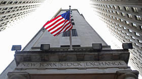 Washington threatens to kick Chinese companies off US stock exchanges