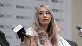 Massive attention scam, $85k stolen, developer driven to suicide and gaming media utterly bullied. Happy anniversary, Zoe Quinn!