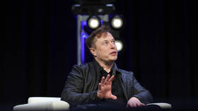 Slavoj Žižek: Elon Musk’s desire to control our minds is dehumanizing and not what is needed in a socially distanced world