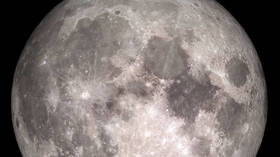 The Moon is mysteriously rusting despite lack of air & liquid water