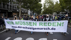 No to ‘permanent fear campaigns’: Thousands of anti-lockdown protesters decry government restrictions in Berlin