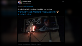 Portland protesters leave ‘Kill the president’ message on police union building & set fire to pro-cop billboard (PHOTOS, VIDEO)