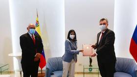 Venezuela signs deal with Russia to purchase 10 million Sputnik V vaccines for FREE distribution