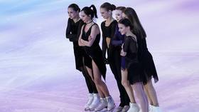 Channel One Cup: Women’s figure-skating team lands historic victory in fierce contest with male rivals at Moscow festival (VIDEO)