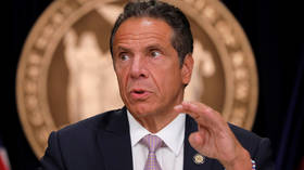 ‘Am I making you uncomfortable?’: Cuomo faces SEVENTH sexual harassment accuser as Senator Schumer joins calls for his resignation
