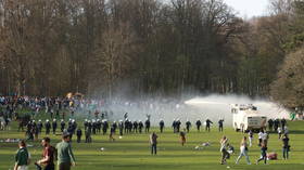 Brussels police unleash water cannon, tear gas & drones as THOUSANDS gather for April Fools' prank turned ‘freedom rally’ (VIDEOS)