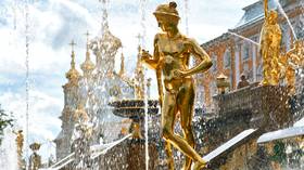 Russia’s foreign exchange reserves continue to rise despite sanctions & pandemic