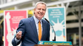 NYC Mayor Bill de Blasio mocked for promising free fries for getting Covid-19 vaccines, awkwardly eating burger at presser (VIDEO)