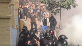 Ukrainian Neo-Nazi's clash with police during anti-government rally outside president Zelensky’s office in Kiev (VIDEOS)