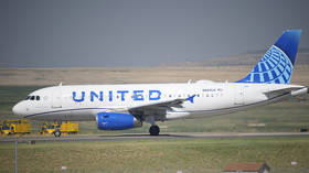 United Airlines threatens to fire hundreds of staff for refusing Covid vaccine