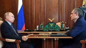 Putin instructs Russian energy minister to ensure gas transit through Ukraine is maintained & Gazprom honors existing contracts