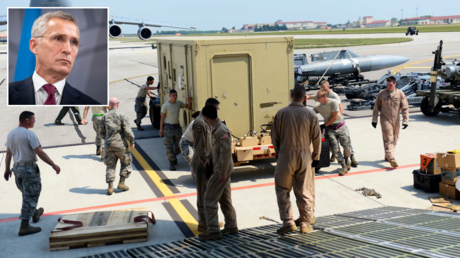 FILE PHOTO. US airmen load cargo at Aviano Air Base, Italy on August 8, 2015 © Reuters / U.S. Air Force/Airman 1st Class Deana Heitzman; (inset) NATO Secretary General Jens Stoltenberg. © AFP / Mads Claus Rasmussen