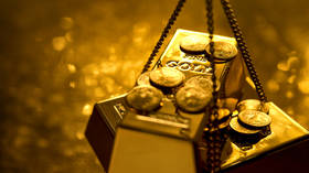 Russia stocks up as reserves rise to historic rate