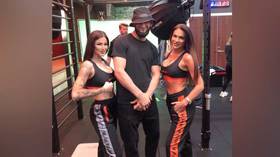 ‘No ring girls’: Winking UFC phenom Chimaev issues cryptic Twitter gag
