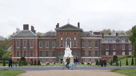 London cops shoot man dead near Kensington Palace