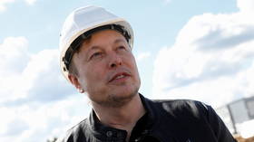 Musk unveils plan to turn CO2 into fuel