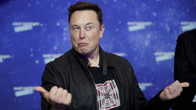 Musk performs his favorite party trick with Tesla stock