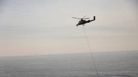 La Californie vote pour larguer 3 000 livres de poison des hélicoptères