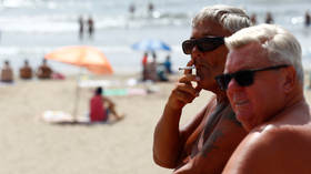 Страна ЕС намерена запретить курение на пляжах