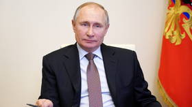Putin changes Russian passport rules