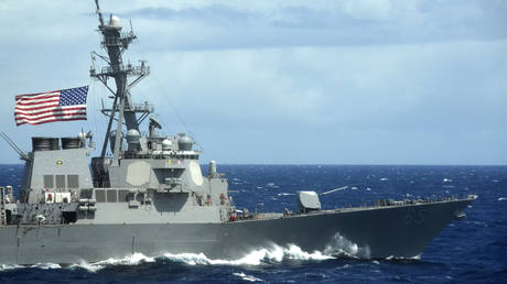 FILE PHOTO. The USS Benfold (DDG 65) during maneuvers. ©US Navy / Mass Communication Specialist 2nd Class Daniel Barker