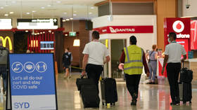 Australian airport security guards made travelers hand over phones & passwords