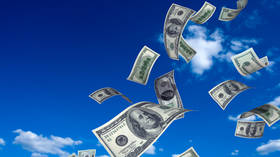Money flowing out of favorite pandemic-era stocks