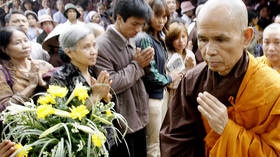 Monk linked to mindfulness craze dies at 95