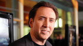 Nicolas Cage lives with a crow