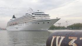 Fugitive cruise ships seized in the Bahamas – reports