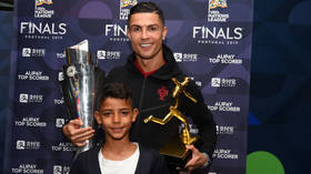 Ronaldo’s son signs for Man United