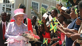 牙买加在王室访问之前要求英国赔偿 - 媒体