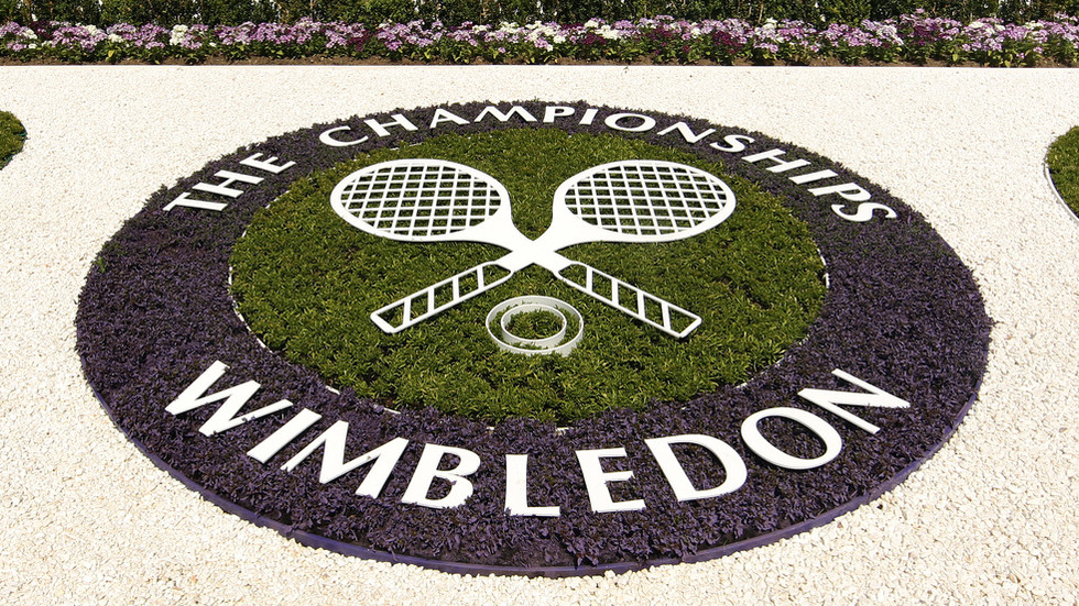 Wimbledon confirms ban on Russian players