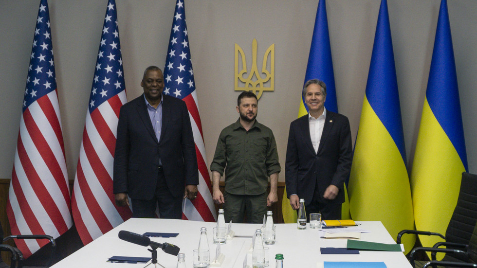 Blinken, Austin promise more aid during Kiev visit