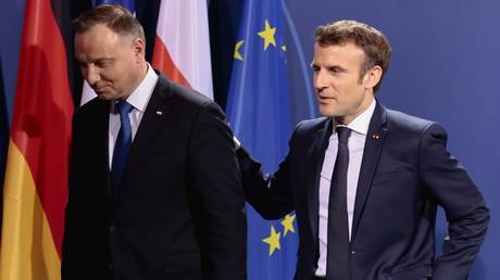 FILE PHOTO Polish President Andrzej Duda and French President Emmanuel Macron. ©Hannibal Hanschke / Pool / Getty Images