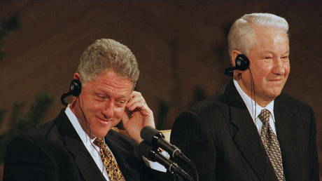 Presidents Bill Clinton of the US and Boris Yeltsin of Russia in Helsinki, Finland, 1997. © Joyce Naltchayan/AFP