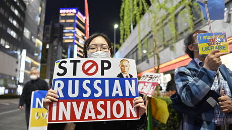 Japan ramps up anti-Russia sanctions
