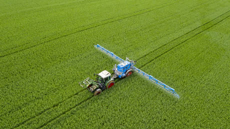 Russia raises export quotas on fertilizers