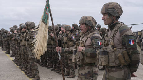French soldiers stationed at the Mihail Kogalniceanu base in Romania, March 6, 2022. © Getty Images / Alexandra Radu