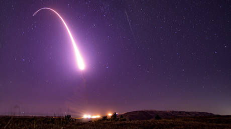 File photo: An intercontinental ballistic missile test launch from the Vandenberg Space Force Base © Staff Sgt. J.T. Armstrong/U.S. Air Force via AP