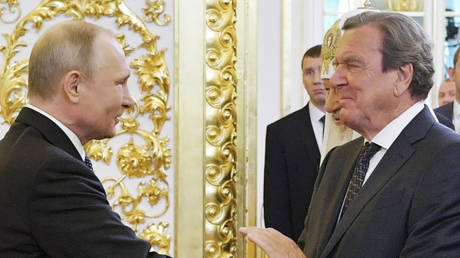 FILE PHOTO: Vladimir Putin shakes hands with Gerhard Schroeder during his inauguration ceremony as Russia's president in the Grand Kremlin Palace in Moscow, Russia, May 7, 2018 © AP / Alexei Druzhinin