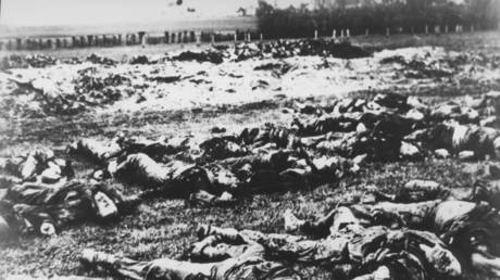 FILE PHOTO. Bodies of victims of the Gudovac massacre. © Wikipedia