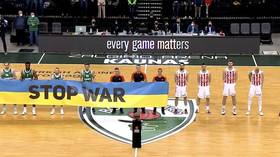 Serbian basketball team shuns pro-Ukraine gesture