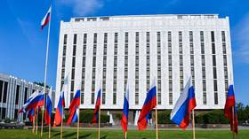 L'ambassade de Russie "sous blocus" aux États-Unis (envoyé spécial)