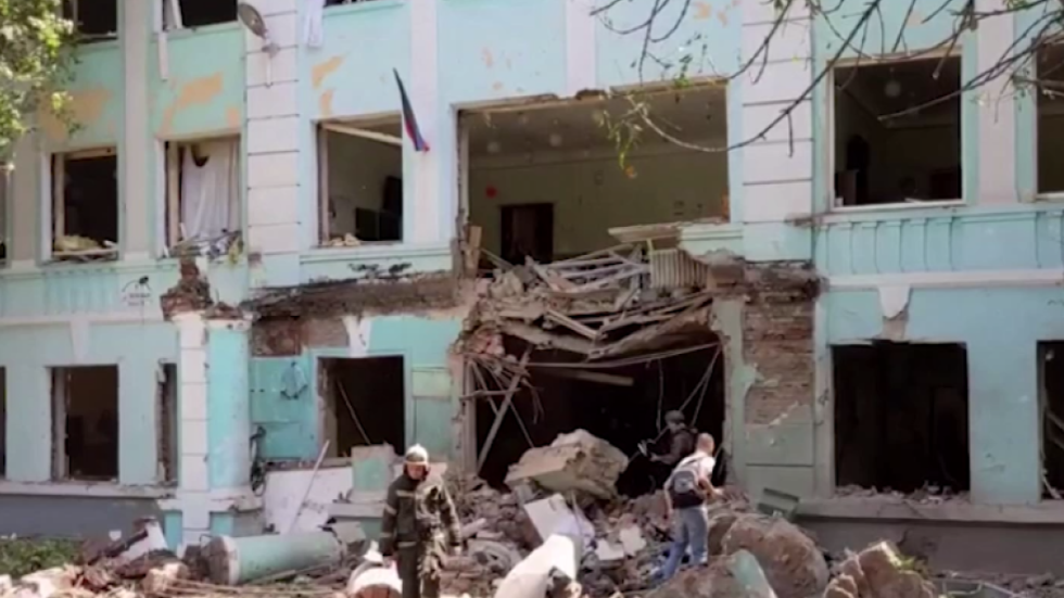 Five killed by Ukrainian shelling of schools and residential buildings – Donetsk authorities