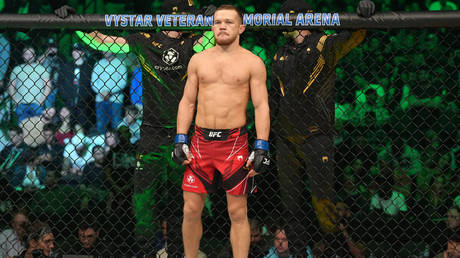 Russian UFC star explains why he was without flag for title fight