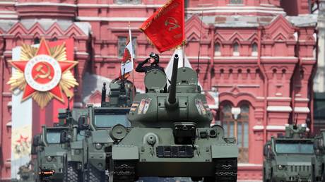 Victory Day military parade kicks off in Moscow (WATCH LIVE)
